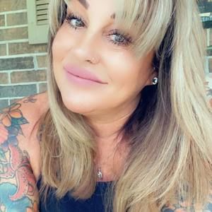 Meet your Posher, Sharon